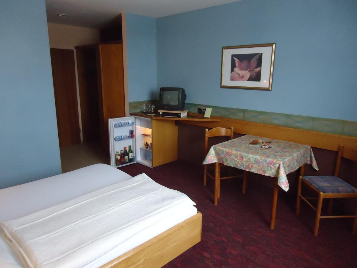 Enjoyhotel Garni Korntal Stuttgart B&B Εξωτερικό φωτογραφία