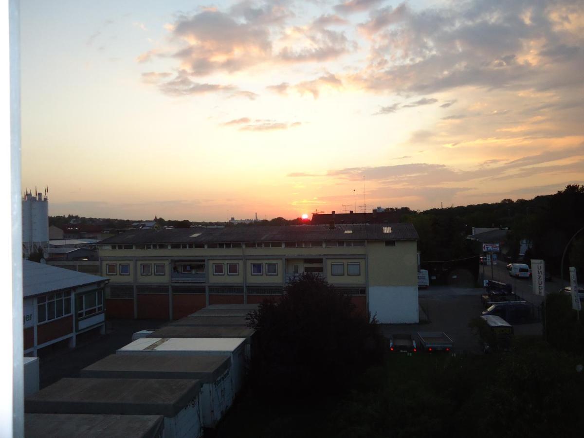 Enjoyhotel Garni Korntal Stuttgart B&B Εξωτερικό φωτογραφία